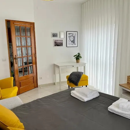Casa Da Estacao_sao Martinho Do Porto * 상 마르티뇨 두 포르투