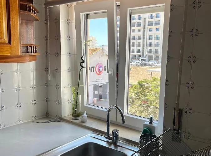 Casa Da Estacao_sao Martinho Do Porto * Сан-Мартинью-ду-Порту